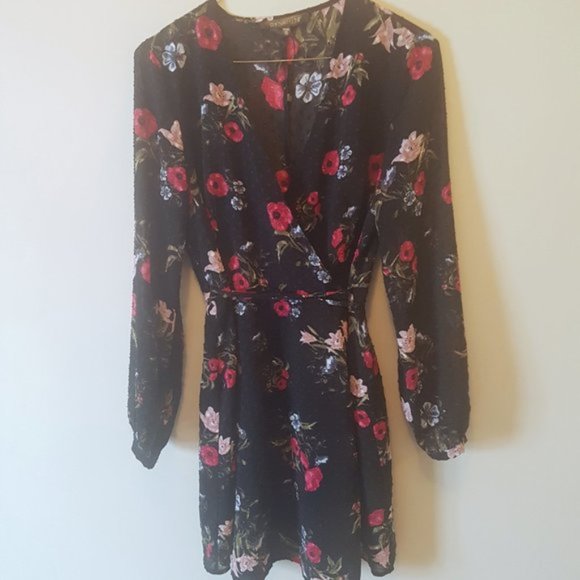 Dynamite Black Floral Wrap Dress, long sleeves, mini dress, Women's, EUC - Picture 8 of 10